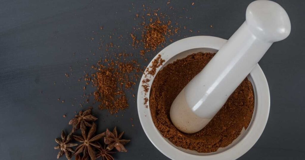 How to grind cinnamon sticks without a grinder