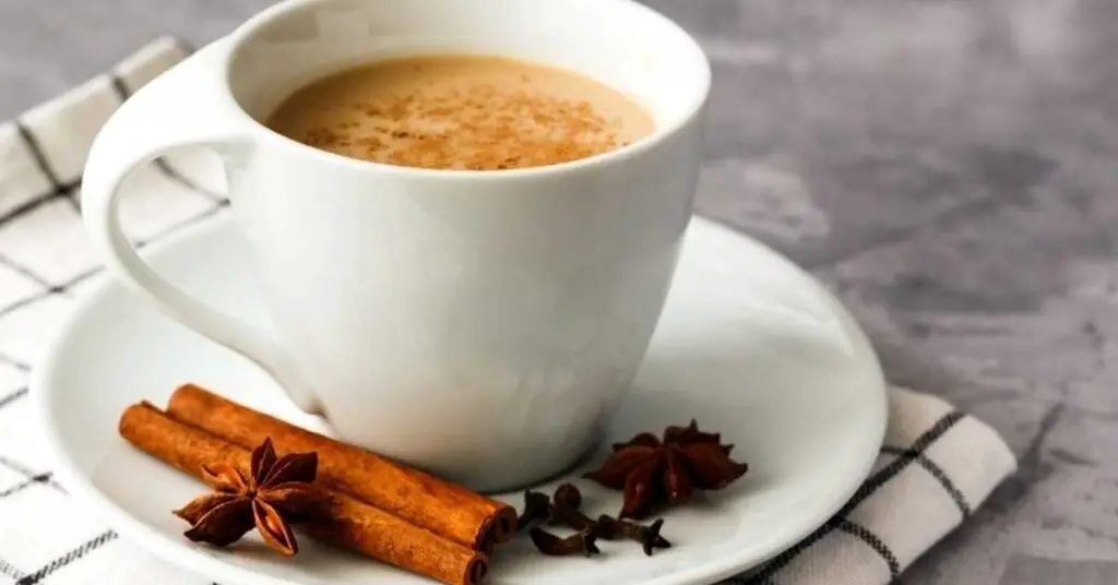 How to make cinnamon tea with milk