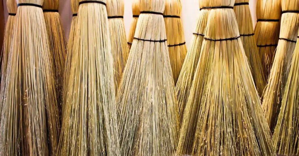 How to hang a cinnamon broom