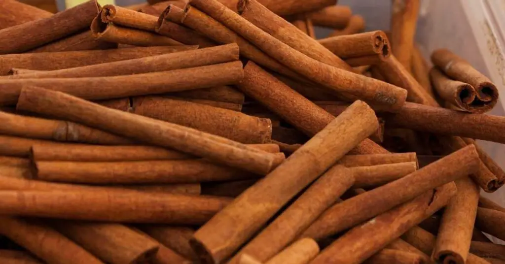 How to store cinnamon sticks