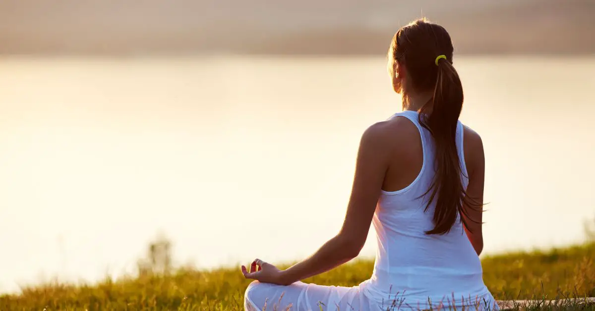 Are Meditation And Yoga The Same Thing? Read This to Find Out Whether ...