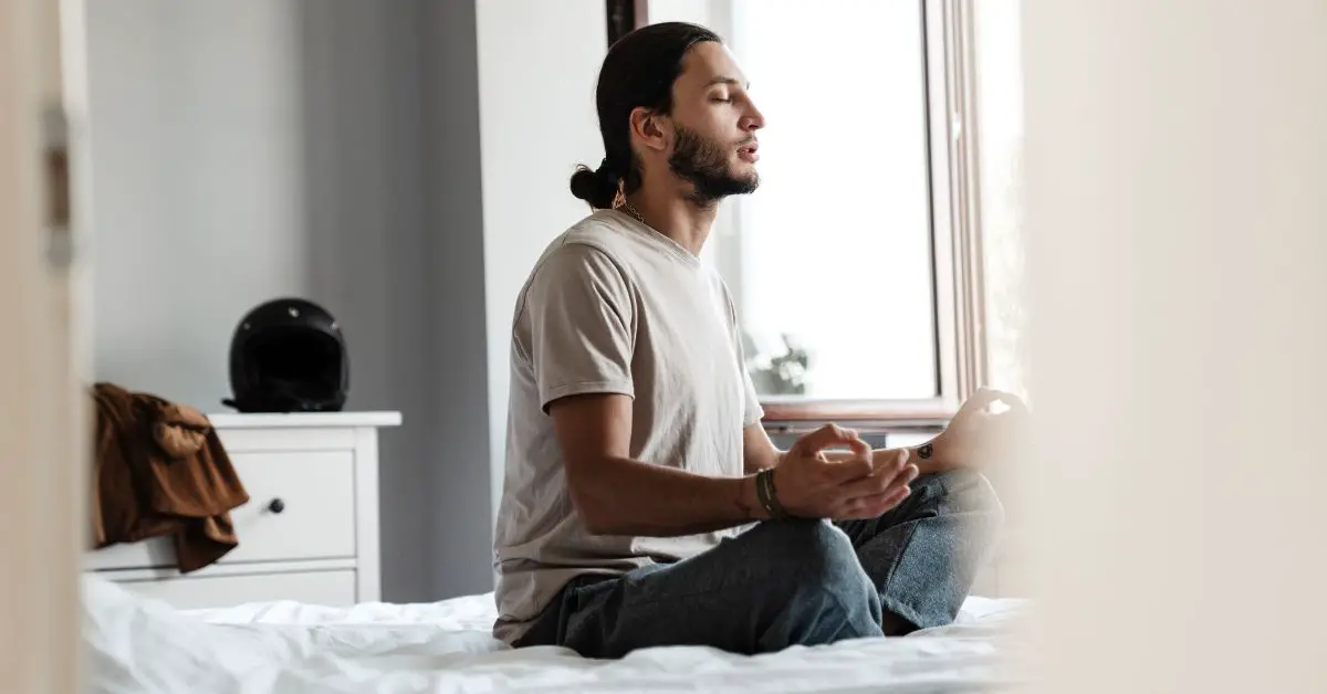 Can You Meditate on Your Bed? Read This Before Meditating on Your Bed